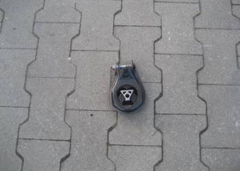 volvo v50 s40 08-12r 1,6 benzyna poduszka skrzyni biegów 3m516p082a