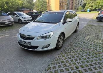 Opel Astra 2011