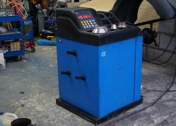 Wyważarka do kół samochodowych Variant Service