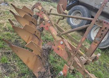 Pług zagonowy Kverneland 4x30