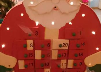 Drewniany kalendarz adwentowy
