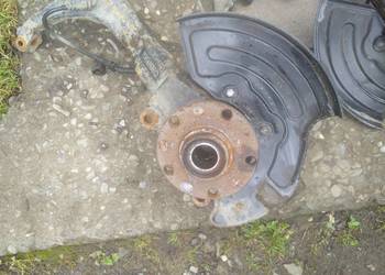 Zwrotnice audi A6 A4 S4 żeliwne szeroki rozstaw