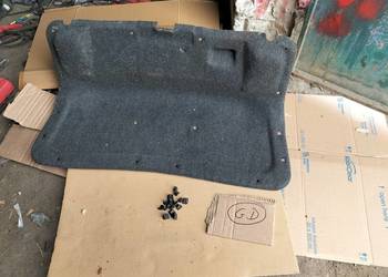VW VENTO 1H5867605 WYGŁUSZENIE TAPICERKA KLAPY BAGAŻNIKA  + KOŁEK SPINKA