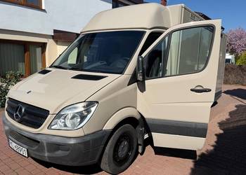 Samochód gastronomiczny Food truck Mercedes 310cdi 2011r.