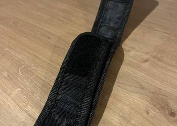 Czarny pokrowiec/etui