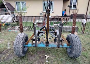 Wózek z hydropakiem oś z kołami  agregatu półzawieszanego z dyszlem zamiana