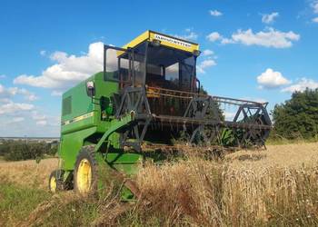 John Deere 1042