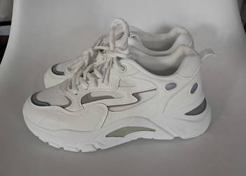nowe damskie buty rozmiar 40 długość wkładki 25 cm, brak metki