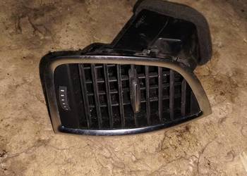 Prawa kratka nadmuchu konsoli Audi Q7 4 l