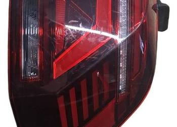 Lampa tylna prawa VW Tiguan II 5NA945208J zewnętrzna błotnik LED