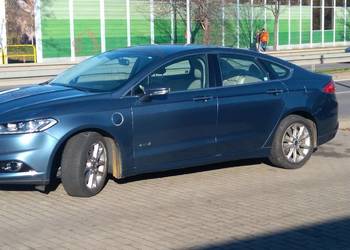 Ford mondeo/fusion hybrid plug-in / skóry/ navi.