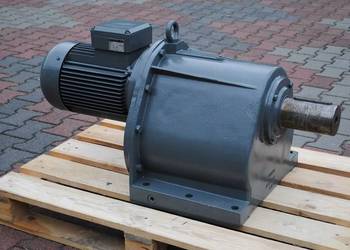 Motoreduktor 7.5kw. 19obr./min.. Firmy BAUER
