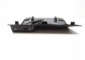 GNIAZDO WEJŚCIE AUX USB SKODA OCTAVIA III 5Q0035724