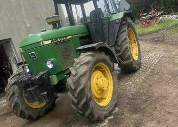 John Deere 3140