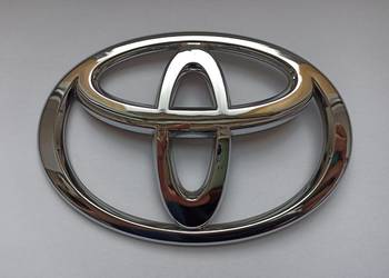 Emblemat Toyota Avensis II 03-09r