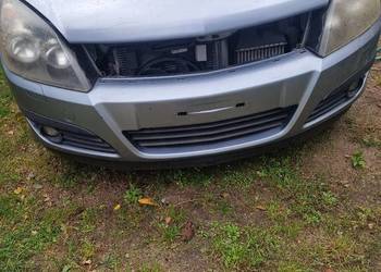 Zderzak przedni Opel Astra h