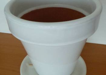 Biała ceramiczna doniczka z podstawką wys. 14,5 cm