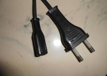 Sprzedam kabel zasilający dwustronny tzw. ósemka