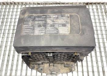 PODSTAWA AKUMULATORA RENAULT SCENIC III 1.6 130KM UCHWYT