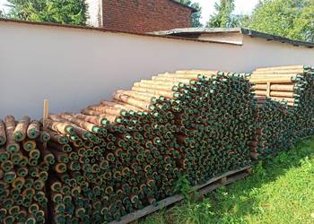 Wiercenie pieńkow do choinek sztucznych. Choinki