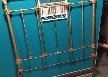 Sprzedam elementy przedwojennego pięknie zdobionego łóżka