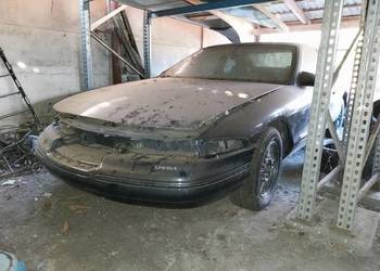 Lincoln Mark VIII Brak papierów Zdrowa buda Niesprawny