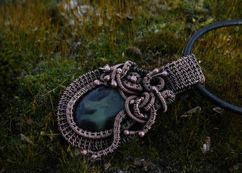 Wisiorek, jaspis kambaba, miedź, wire wrapping
