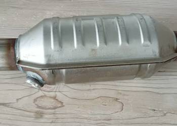 Katalizator uniwersalny