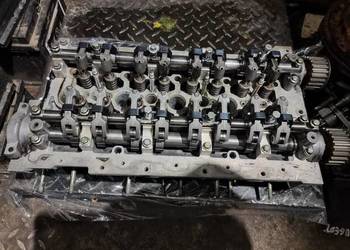 głowica kompletna z wałkami zaworami 2.5 Renault master opel movano