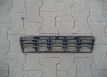 volvo s40 v50 04-07r kratka zderzaka przedniego środkowa