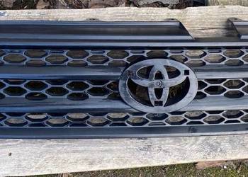 Toyota RAV4 RAV-4 II Grill atrapa zderzak przód 53111-42070