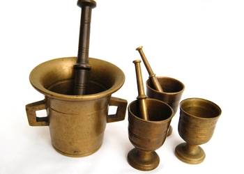 Stary duży moździerz mosiężny z tłuczkiem, mały moździerz mosiądz vintage