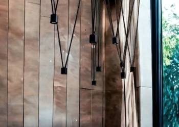 nowoczesna stodoła długa lampa wisząca do wysokiego salonu