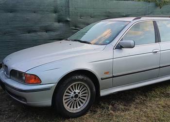 Bmw 523i  w całości