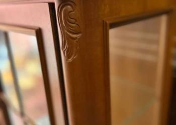 Piękna witryna do salonu