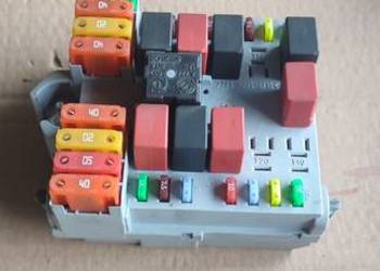 SKRZYNKA BEZPIECZNIKÓW PEUGEOT BOXER II Bus 2.2 100KM MODUŁ