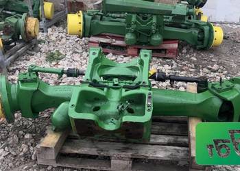 Przednia Oś R155628 R135691 John Deere 7810