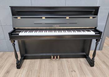 Pianino Akustyczne YAMAHA P2 (Made in Japan) + Taboret | Czarny Mat | Stan