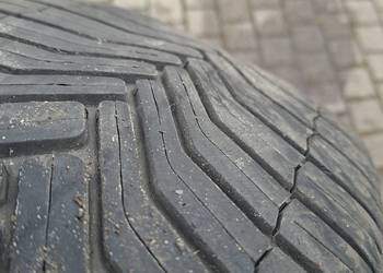 Opony 215/55/17 r MICHELIN CROSSLLMATE rok 2021 całoroczne 98 w nie naprawi