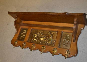 wieszak dębowy z obrazkiem .dąb