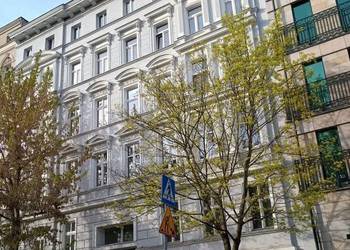 2pok, 73met, Okolice Placu Grunwaldzkiego PIWNICA (Wrocław)