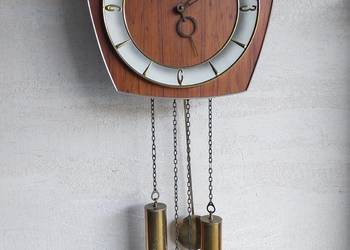 175 Stary zegar ścienny wagowy łańcuchowy lata 60te film gongu