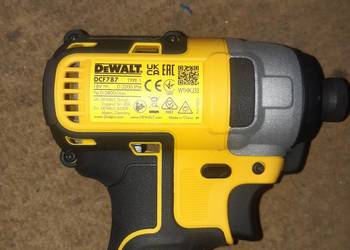 Zakrętarka Dewalt DCF 787 ,24r.Nowa
