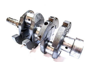 WAŁ KORBOWY HARTOWANY POM Tyczyn N/T T-25 M12 / D211005011