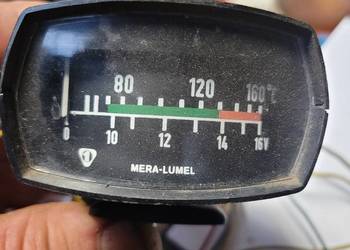 Fiat 126p Maluch voltomierz z termometrem gadżet PRL,doposażenie auta