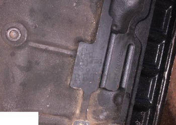 Yanmar 4TNV88 - Głowica