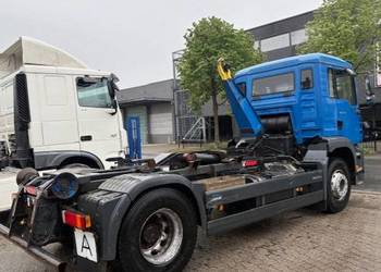 Hakowiec 2 osiowy 4x2 Man TGA