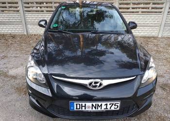 Hyundai i30 1.4 blue