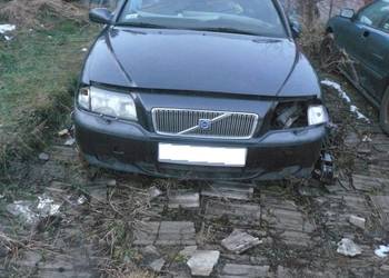 Zderzak przedni czarny Volvo s80 98-03