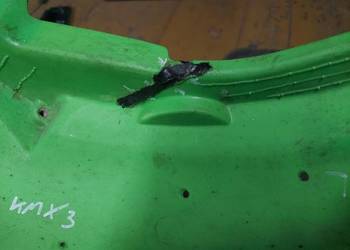 Kawasaki KMX 125 błotnik tył tylny tylni ogon zadupek KMX125 nadkole